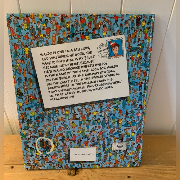 Where’s Waldo? | 1987 BANNED Book Version with Topless Sunbather EUC - Picture 3 of 4